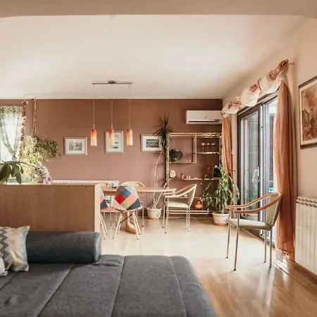 In 43513 Apartment Dramalj